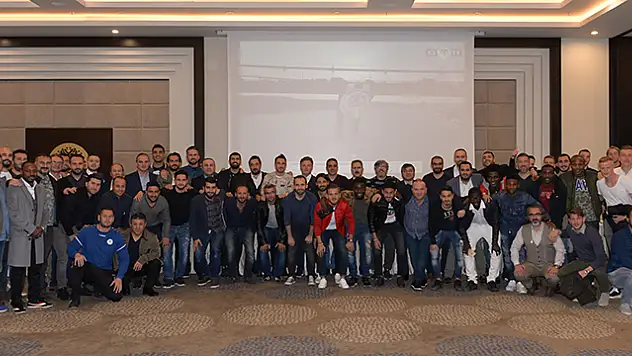 Konyaspor, moral yemeğinde buluştu