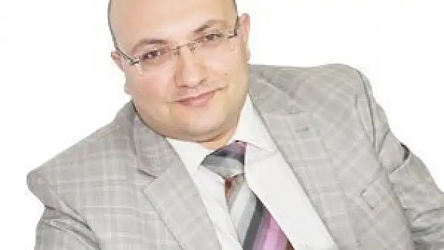 Sözcü'den Mustafa Şahin'e Babayiğit övgüsü