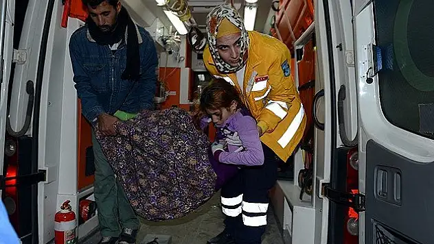 8 kişilik Suriyeli aile donmak üzereyken bulundu