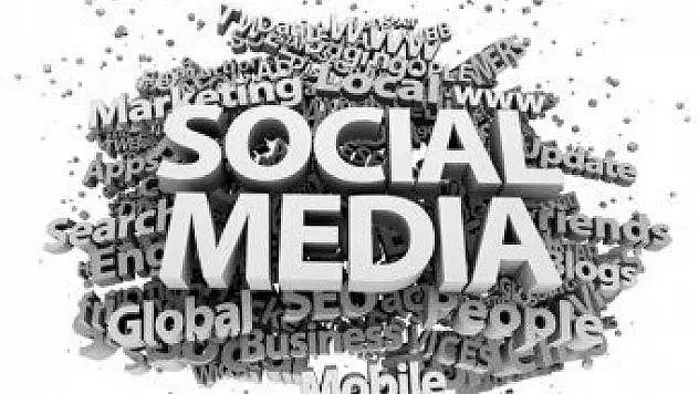 Sosyal medya gizli şifrelerinizi ele veriyor