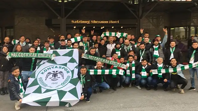 Konyaspor taraftarı Salzburg sokaklarını inletti