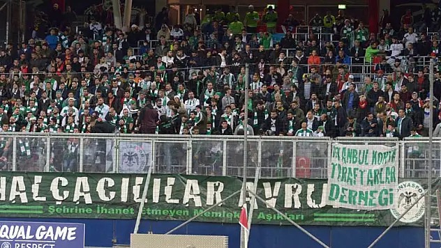 Konyaspor'u 900 taraftar destekledi