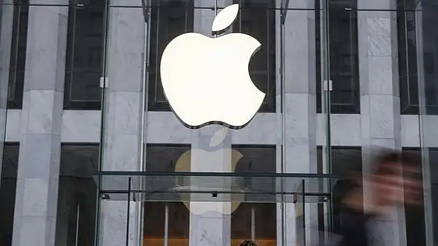 Apple'dan 'tarihi' yükseliş
