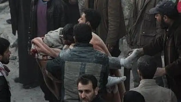 Esed güçlerinin saldırılarında 82 kişi öldü