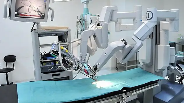 Türkiye robotik cerrahiyle organ naklinde dünya ikincisi