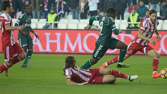 Konyaspor'da Malick Evouna gol atamıyor!