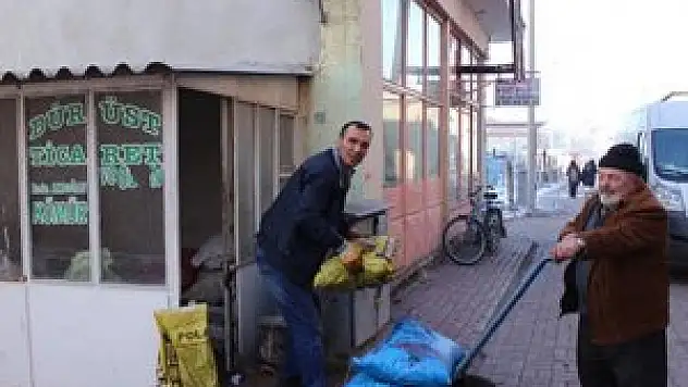 Karapınar'da odun kömür satışları arttı