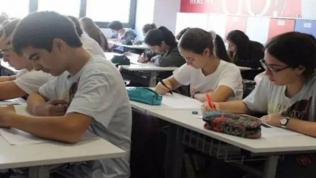 MEB'den 600 okula 4'lü paket kararı