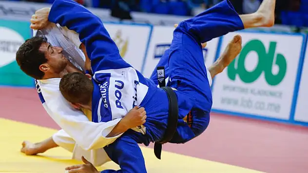 Çiloğlu'ndan bronz madalya