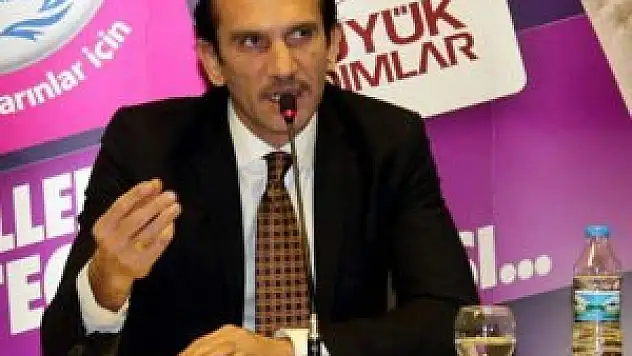 Rüştü Reçber Konya'da söyleşiye katıldı