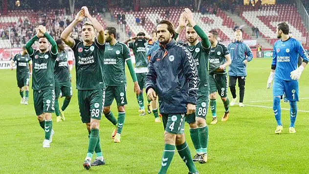 Mehmet Özdilek, onlardan vazgeçemiyor