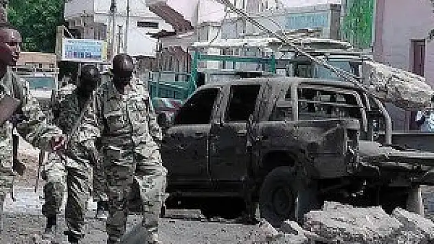 Somali'de patlama: 10 asker öldü