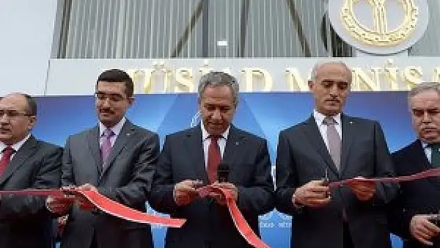 Arınç MÜSİAD Manisa Şubesi'nin açılışına katıldı