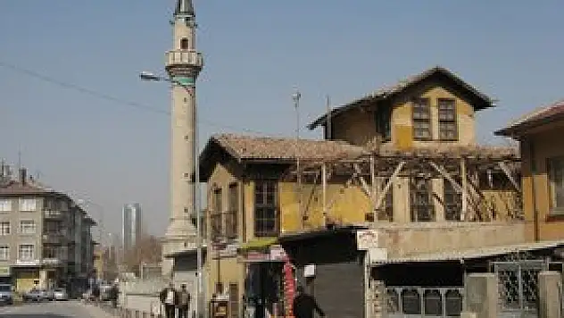 Hutbeden dolayı  imama saldırı