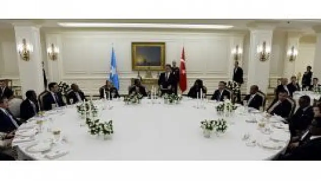 Somalili kardeşlerimizin yanındayız