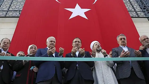 Başbakan, dedesi Hacı Bekir Yıldırım'ın adını taşıyan camiyi açtı