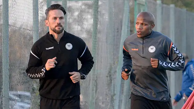 Manyama, 2 gol birden attı!