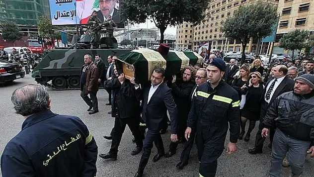 Şatah için Beyrut'ta cenaze töreni düzenlendi