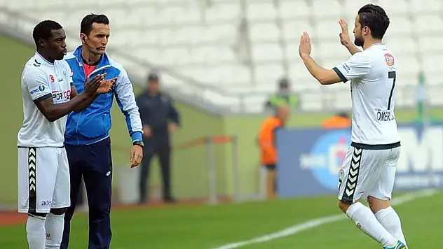 Konyaspor'da Ömer Ali ıslıklandı