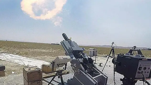 'Mehmetçiğin yeni süngüsü' görev için gün sayıyor