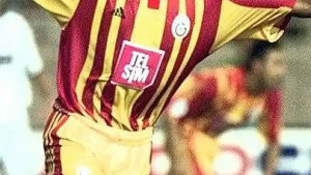 G.Saray efsanesi transferi duyurdu!