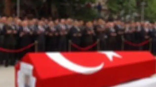 Mayın taraması yapan askere araç çarptı