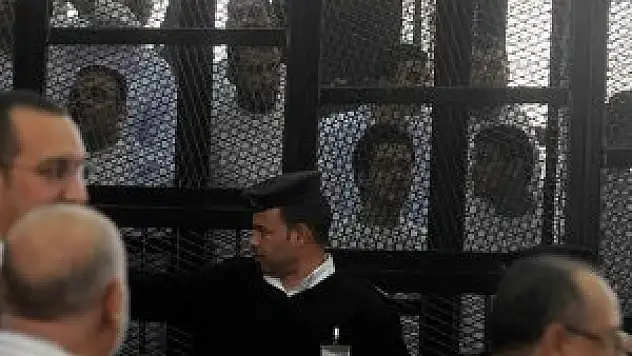 Darbe karşıtı göstericilere 2 yıl hapis