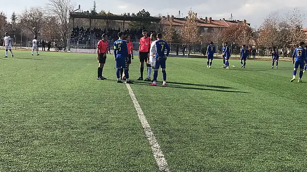 Süper Amatör'de zirve kızıştı