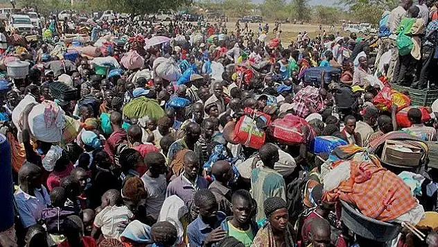 Güney Sudan'da 180 bin kişi evinden oldu
