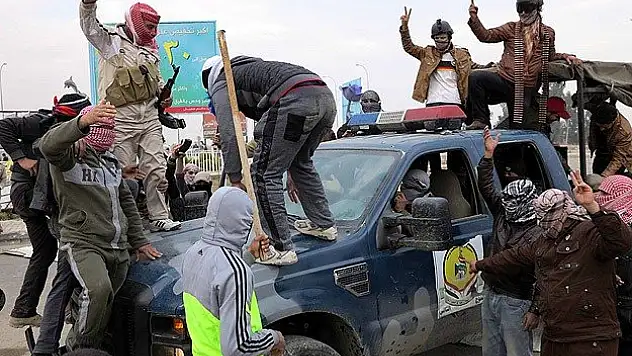 Irak'ta güvenlik güçleriyle aşiretler arasında çatışma