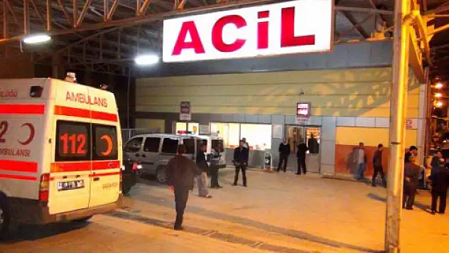 Suriyeli ev arkadaşları arasında bıçaklı kavga: 1 yaralı