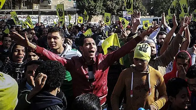 Mısır'da darbe karşıtları 2013'e gösterilerle veda ediyor