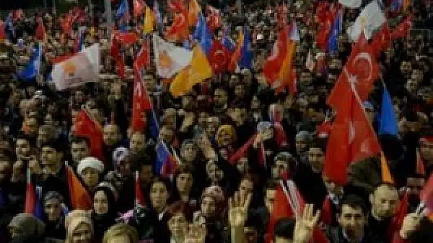 AA'dan fotomontaj iddiasına suç duyurusu