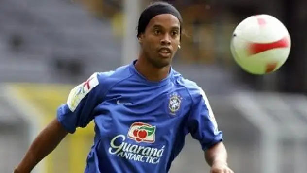 BJK:Ronaldinho ile resmi görüşme yok