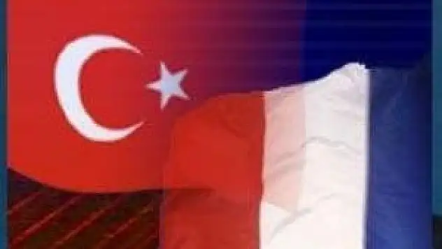 Fransa'dan 21 yıl sonra tarihi ziyaret