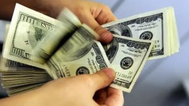 Dolar tarihinin en yüksek seviyesinde
