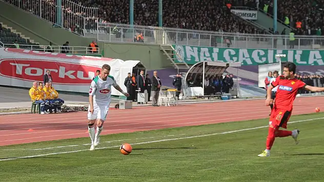 Konyaspor, Göztepe ile tarihi bir maça çıkacak
