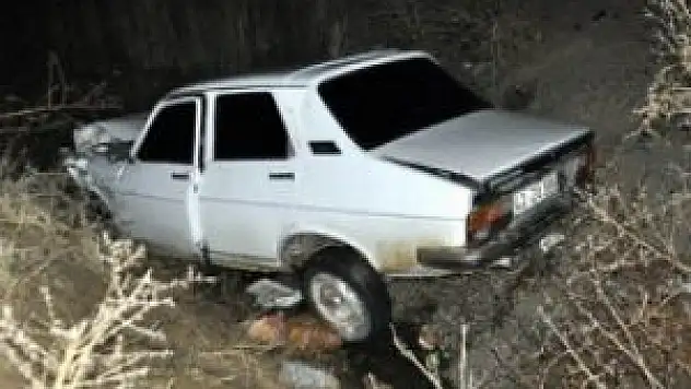 Alkollü sürücü otomobille kanala düştü