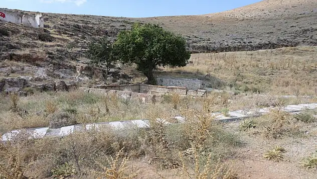 Konya'da 3 bin 250 yıllık açık hava tarihi: Yalburt Su Anıtı Batı Anadolu'ya ışık tutuyor