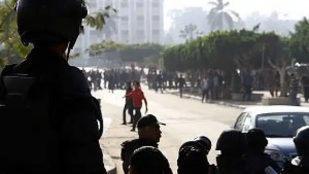 Mısır'da darbe karşıtı gösterilere müdahale