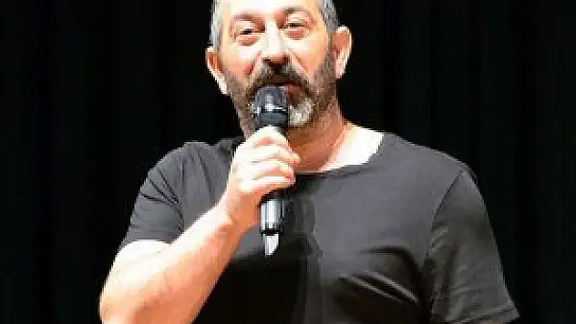 Cem Yılmaz da medya patronu oluyor