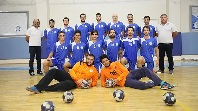 Selçuk Hentbol'dan farklı galibiyet