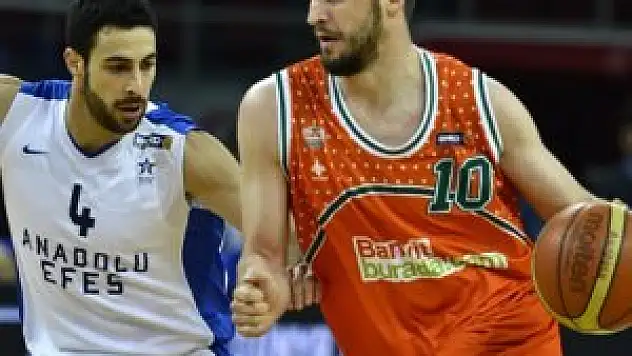 Banvit'i Efes de durduramadı