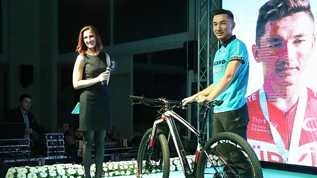 Örken'den onurlu davranış!