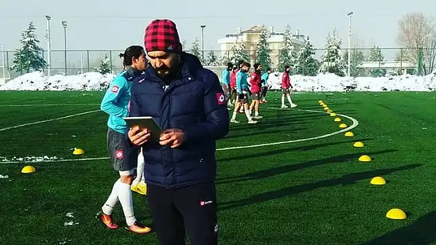 Akşehirspor, bilime önem veriyor