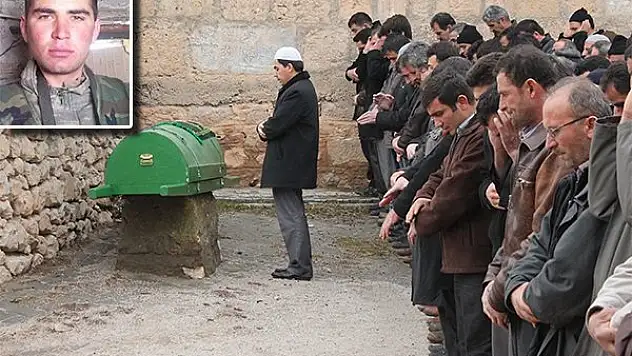 Nişanlandığı gün kazara vurularak hayatını kaybetti