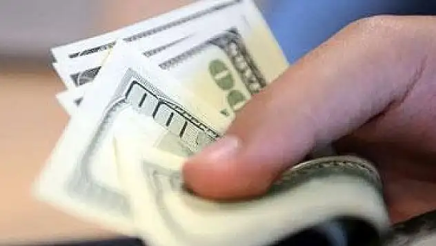 TL'de baskı sürüyor