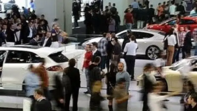 Otomobil satışları 2013'te rekor kırdı