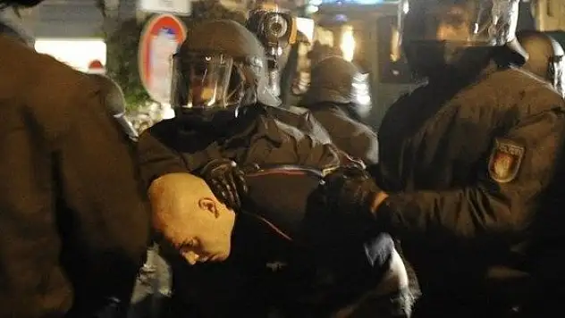 Almanya'da gerginlik tırmanıyor