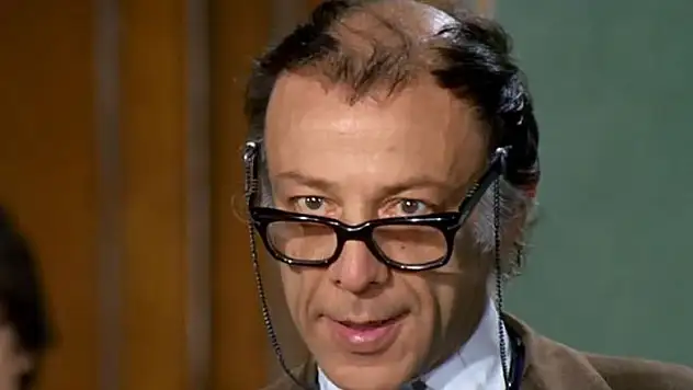 Münir Özkul hayatını kaybetti